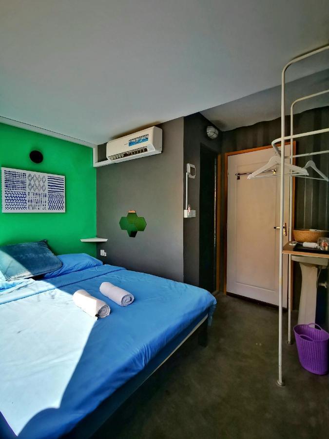 Revolution Siem Reap Albergue Exterior foto