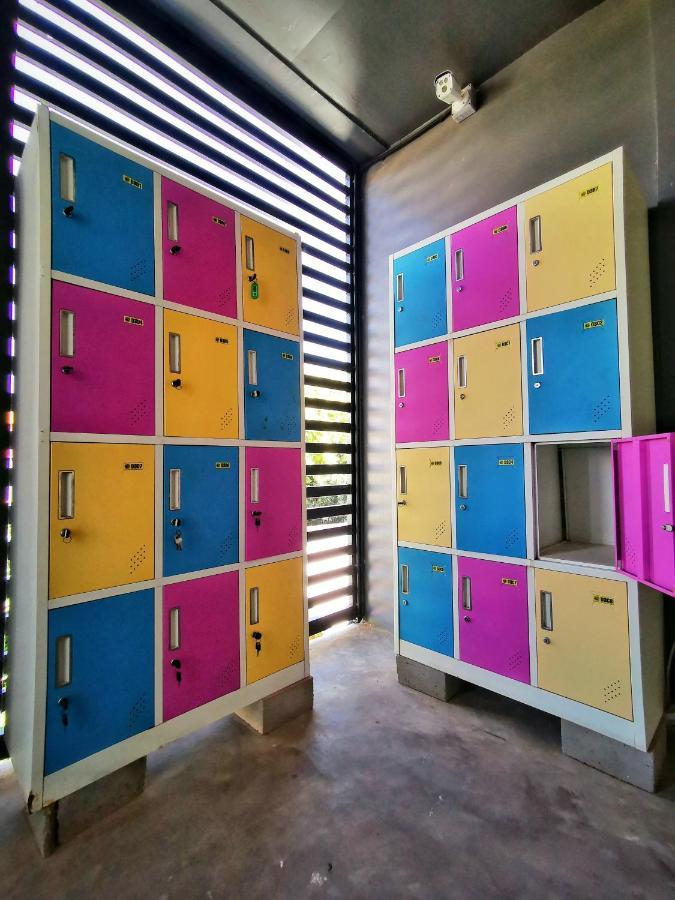 Revolution Siem Reap Albergue Exterior foto